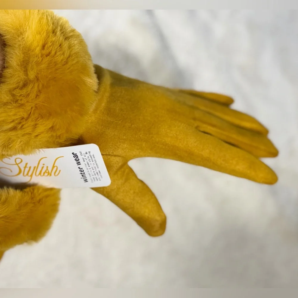 Stylish Mustard Yellow Gloves with Faux Fur Trim - Picture 10 of 11